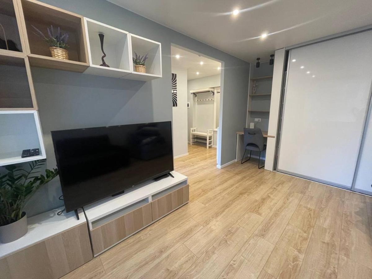 Modern 1Br Haven Near Two Parks Apartment Rīga Exterior foto