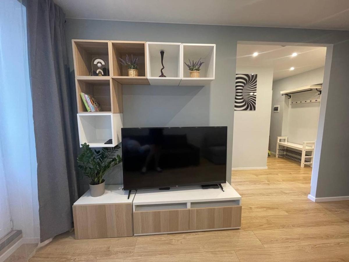 Modern 1Br Haven Near Two Parks Apartment Rīga Exterior foto